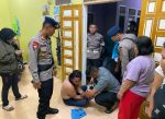 Perwira Pengawas (Pawas) Satuan Brimob Polda Sumut, Iptu Binner Sitorus, S.H., bersama personel piket jaga Mako Brimob dan Polsek Medan Tembung mengamankan pelaku penganiayaan dan kekerasan.