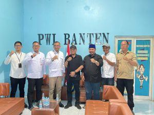 Jajaran Bank Banten melakukan kunjungan silaturahmi ke Sekretariat PWI Provinsi Banten di Kota Serang, Rabu (29/10/25).