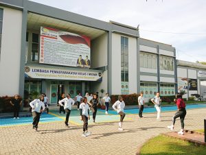 Lembaga Pemasyarakatan (Lapas) Kelas I Medan melaksanakan olahraga rutin setiap hari Sabtu.