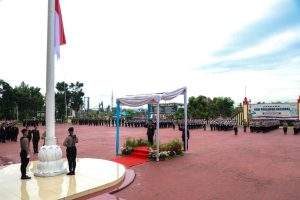 Wakapolda Sumatera Utara, Brigjen Pol Rony Samtana, S.I.K., M.T.C.P., memimpin Upacara Peringatan Hari Pahlawan Tahun 2025. (Ist(