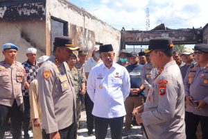 Kapolda Sumut melakukan kunjungan kerja ke Mapolsek Muara Batang Gadis, Polres Mandailing Natal, pasca peristiwa pengerusakan dan pembakaran Mapolsek.