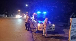 Polresta Deli Serdang bersama Polsek jajaran melaksanakan patroli blue light di berbagai wilayah.