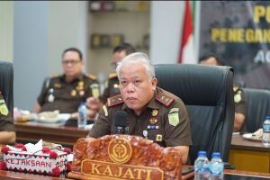 Foto : Kepala Kejaksaan Tinggi Sumatera Utara, Dr. Harli Siregar, SH., M.Hum, secara resmi menyetujui penghentian penuntutan perkara kecelakaan lalu lintas melalui pendekatan Restorative Justice (RJ) Senin (26/1/2026).