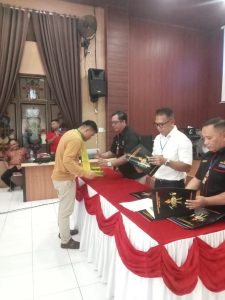 Gereja Lapas Kelas I Medan menggelar wisuda dan pemberian sertifikat kepada warga binaan pemasyarakatan (WBP).