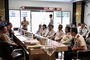 Kepala Lembaga Pemasyarakatan Kelas I Medan, Fonika Affandi, bersama jajaran Kepala UPT Pemasyarakatan wilayah Medan melaksanakan silaturahmi dan koordinasi strategis dengan Kapolrestabes Medan, Kombes Pol Dr. Jean Calvijn Simanjuntak, S.I.K., M.H., di Polrestabes Medan.