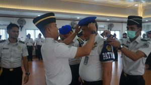 Kepala Lapas Kelas I Medan, Fonika Affandi, melantik Satuan Operasional Kepatuhan Internal (Satops Patnal) Tahun 2026 di Aula Lembaga Pemasyarakatan Kelas I Medan.