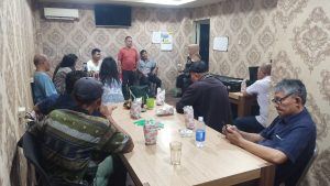 Koordinator wartawan Unit DPRD Medan, Said Ilham Assegaf, SH, M.IKom saat memberikan kata sambutan dalam melaksanakan munggahan di press room DPRD Medan.