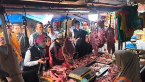 Satuan Tugas (Satgas) Pangan Kepolisian Daerah Sumatera Utara melakukan pemantauan harga dan ketersediaan bahan pokok di sejumlah pasar tradisional di Kota Medan.