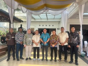 Ketua DPRD Kota Medan, Drs. Wong Chun Sen Tarigan, M.Pd.B, menghadiri halal bi halal di kediaman Pa Sahli Tk. Kasad Bidang Ilpengtek dan Siber, Mayjen TNI Maulana Ridwan, SH., MH.