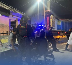 Personel Satuan Brimob Polda Sumut bersama Polres Belawan dan Satpol Polisi Pamong Praja (Satpol PP) melaksanakan Kegiatan Rutin Yang Ditingkatkan (KRYD) patroli skala besar.