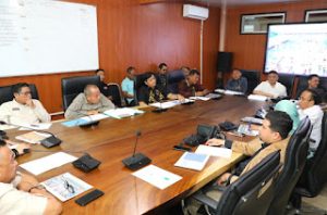 Ketua Komisi 3 DPRD Medan, Salomo Tabah Ronal Pardede, memimpin Rapat Evaluasi Kinerja Triwulan I Tahun 2026 dengan 3 Direksi PUD Medan.