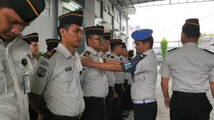 Lembaga Pemasyarakatan (Lapas) Kelas I Medan melaksanakan penegakan aturan berpakaian.