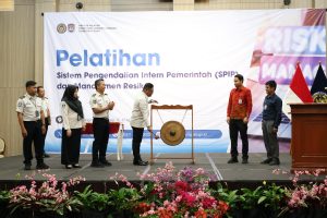 Kepala Kantor Wilayah Direktorat Jenderal Imigrasi Sumatera Utara, Dr. Parlindungan, S.H., M.H., membuka Pelatihan Sistem Pengendalian Intern Pemerintah (SPIP) dan Manajemen Risiko (MR).