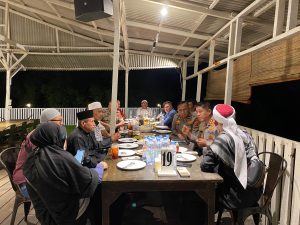 Kapolres Pelabuhan Belawan AKBP Rosef Efendi, S.I.K., M.H., CPHR., silaturahmi dengan pengurus organisasi kemasyarakatan Lembaga Asli Anak Belawan (LAAB).