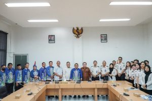 Kepala Kantor Wilayah Direktorat Jenderal Imigrasi Sumatera Utara, Dr. Parlindungan, S.H., M.H., didampingi oleh Kabag TUM Gelora Adil Ginting, melakukan kunjungan kerja ke Kantor Bupati Labuhanbatu.