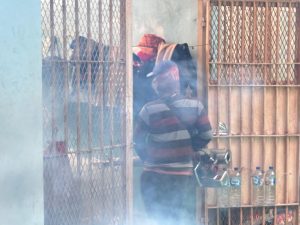 Lembaga Pemasyarakatan Kelas I Medan melaksanakan pengawasan terhadap fogging di seluruh area lapas.