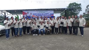 Koordinator Wartawan DPRD Kota Medan menggelar Rapat Kerja (Raker) ke-2 di Villa Mutiara Hills, Kampung Baharen, Kecamatan Pematang Sidamanik, Kabupaten Simalungun.