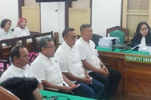 Foto : JPU Kejaksaan Tinggi Sumatera Utara resmi membacakan tuntutan pidana terhadap empat terdakwa kasus dugaan korupsi penjualan aset PTPN II. Dalam persidangan yang digelar di Pengadilan Negeri Medan, Rabu (13/5/2026), para terdakwa dituntut hukuman penjara masing-masing selama 1 tahun dan 6 bulan. (BM).
