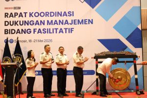 Kepala Kantor Wilayah Direktorat Jenderal Imigrasi Sumatera Utara, Parlindungan, meresmikan Rapat Koordinasi Dukungan Manajemen dan Bidang Fasilitatif Tahun 2026 di Marianna Resort Samosir.