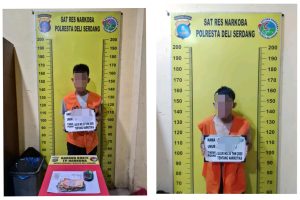 Dua pria berinisial AA, dan AS, dan barang bukti narkoba.