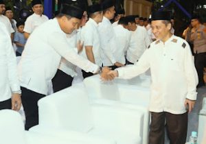 Wakil Ketua DPRD  Medan, H Rajudin Sagala menghadiri malam Takbiran Idul Adha Pemko Medan Tahun 1447 H, di Halaman Kantor Walikota Medan.