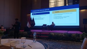 Narasumber dari Kepala Perum LKBN ANTARA Biro Sumatera Utara, saat menyampaikan cara membuat pemberitaan.