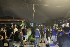 Personel Kompi 1 Siaga Batalyon A Pelopor Sat Brimob Polda Sumut bersama jajaran Polrestabes Medan, patroli gabungan Kegiatan Rutin Yang Ditingkatkan (KRYD), menyisir sejumlah titik rawan gangguan kamtibmas dan kejahatan jalanan.