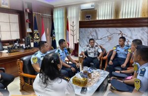 Kepala Rumah Tahanan Negara (Rutan) Kelas I Labuhan Deli, Eddy Juanedi, memberikan pembekalan dan penguatan kepada Taruna Politeknik Ilmu Pemasyarakatan (Poltekip).