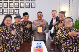 Kapolda Sumatera Utara Irjen Pol. Whisnu Hermawan Februanto, S.I.K., M.H., foto bersama jajaran pengurus Majelis Pendidikan Kristen Wilayah (MPKW) Sumatera Utara–Aceh.
