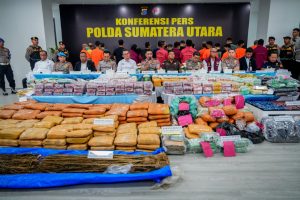 Kapolda Sumut Irjen Pol. Whisnu Hermawan Februanto, saat memimpin konferensi pers.
