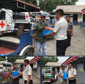 Kepala Rutan Kelas IIB Pangkalan Brandan, Akmalun Ikhsan, menyalurkan bantuan sosial paket sembako kepada para tukang becak dan masyarakat sekitar.