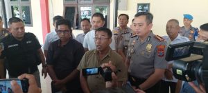Keluarga almarhumah Hj. Nurliz menyampaikan apresiasi kepada jajaran kepolisian atas keberhasilan mengungkap kasus dugaan pembunuhan disertai pencurian dengan kekerasan yang menimpa korban.