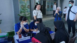 Lembaga Pemasyarakatan (Lapas) Kelas I Medan menggelar Bakti Sosial Pemeriksaan Kesehatan Gratis bagi pegawai Lapas/Rutan dan masyarakat umum.