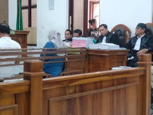 Foto : Hakim Pengadilan Tipikor PN Medan kembali menggelar sidang lanjutan kasus korupsi proyek Waterfront City Pangururan dan Menara Pandang Tele, Jumat (7/8). (BM-red).