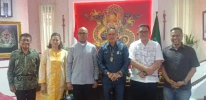 Ketua DPRD Kota Medan didampingi staf ahli pimpinan DPRD Medan menerima kunjungan Pengurus GPIB.
