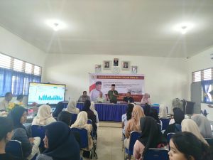 Wakil Ketua Komisi XIII DPR RI, Sugiat Santoso membuat program bimbingan belajar (bimbel) gratis bagi 100 pelajar SMA kelas XII di Kabupaten Langkat, Sumatera Utara.