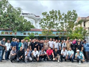 Foto : Forum Wartawan Kejaksaan (Forwaka) Sumatera Utara memperkuat struktur organisasinya dengan merancang tiga program strategis: Koperasi, Lembaga Bantuan Hukum (LBH), dan Serikat Tolong Menolong (STM). Langkah ini diambil untuk meningkatkan kesejahteraan, perlindungan hukum, dan soliditas antaranggota.Rencana tersebut dipaparkan langsung oleh Ketua Forwaka Sumut, Irfandi, dalam konsolidasi organisasi di Medan Polonia, Medan, Kamis (9/9/2026). (BM-red).