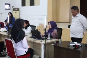 Kepala Kantor Wilayah Ditjen Imigrasi Sumut, Parlindungan mengawal jalannya seleksi Seleksi Kompetensi Dasar (SKD) Penerimaan Calon Taruna/Taruni Politeknik Imigrasi.