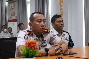 Kepala Rutan Kelas I Labuhan Deli, Eksa Rahnuzulian, bersama jajaran pejabat struktural serta seluruh staf pegawai mengikuti Rapat Koordinasi Tindak Lanjut Pembentukan Pusat Rehabilitasi dan Reedukasi secara virtual.